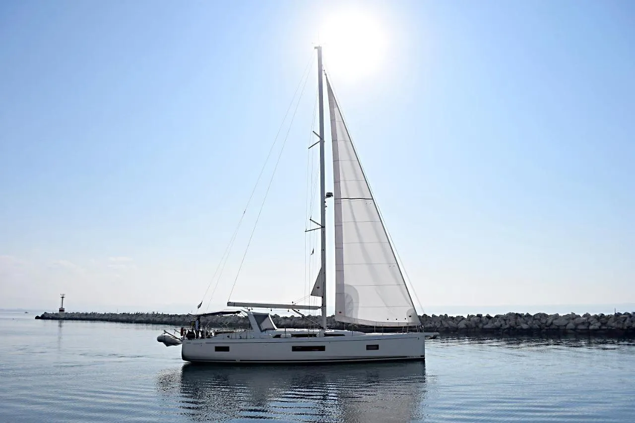 Bateau-hôtel Hotel Yacht Psari à Thessalonique Grèce