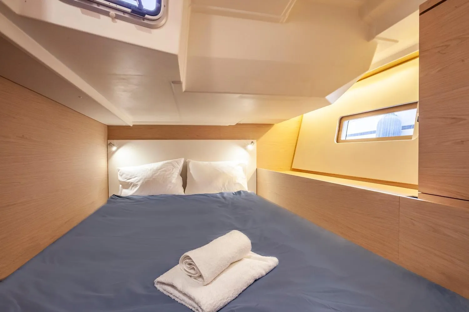 מלון סלוניקי Yacht Psari ספינת מלון